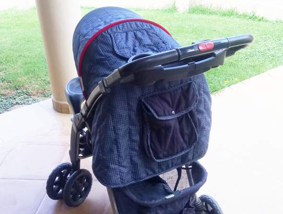 VENDO CARRITO DE BEBE COLOR AZUL en Cochabamba (Localidad)