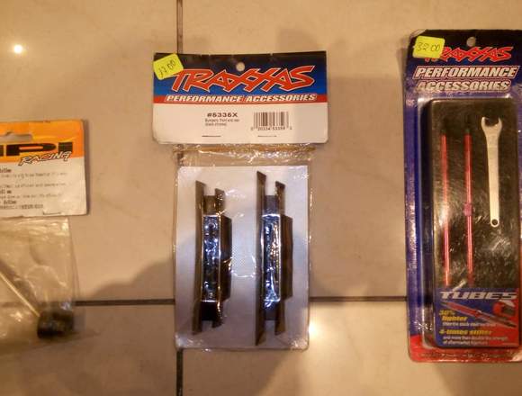 Vendo repuestos para RC Revo 3.3 savage XL Nitro en Santiago de Surco (Lima 33) (Distrito)