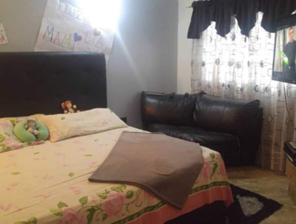 Se vende town-house Urb la Romanza. en Simón Bolívar (Municipio)