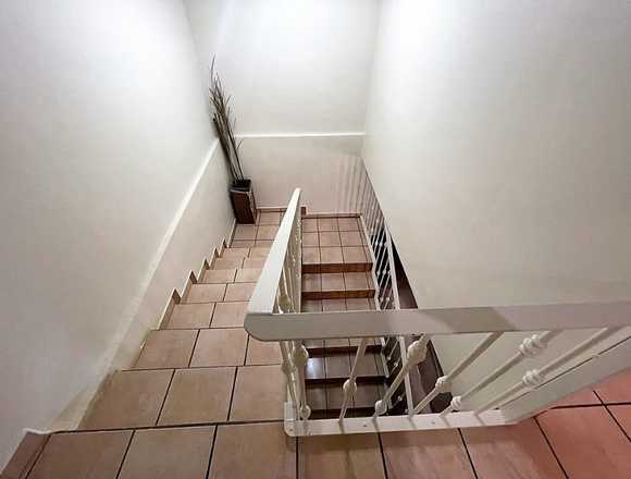 Se vende Apartmentos Duplex Sta. Barbara en Alajuela (Cantón)
