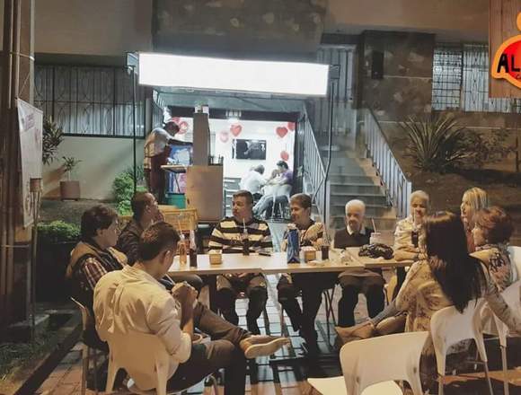 VENTA DE NEGOCIO COMIDA RAPIDA-MEDELLIN en Medellín (Municipio)