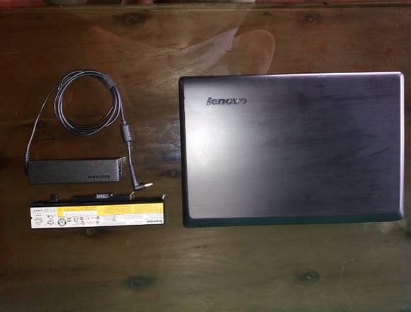 Vendo notebook y Ryzen 3 en Santa María de La Asunción (Distrito)