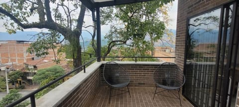 APARTAESTUDIO AMOBLADO EN ARRIENDO EN VILLA HERMOSA en Medellín (Municipio)