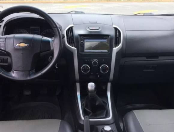 Camioneta Chevrolet Dimax en Quito (Cantón)