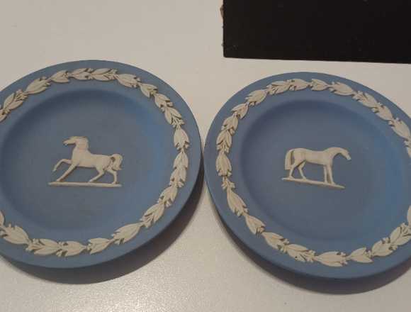 PAR DE PLATOS PARA CONMEMORAR EL 250 ANIVERSARIO en Garrucha (Municipio)