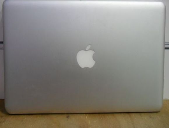 PORTATIL APPLE MAC BOOK PRO Core i5 en Bogotá, D.C. (Municipio)