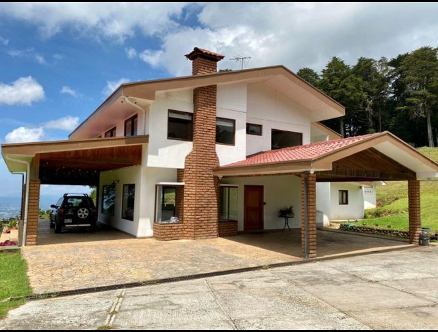 Se vende finca de 14.9 Hectáreas Heredia 23-2274