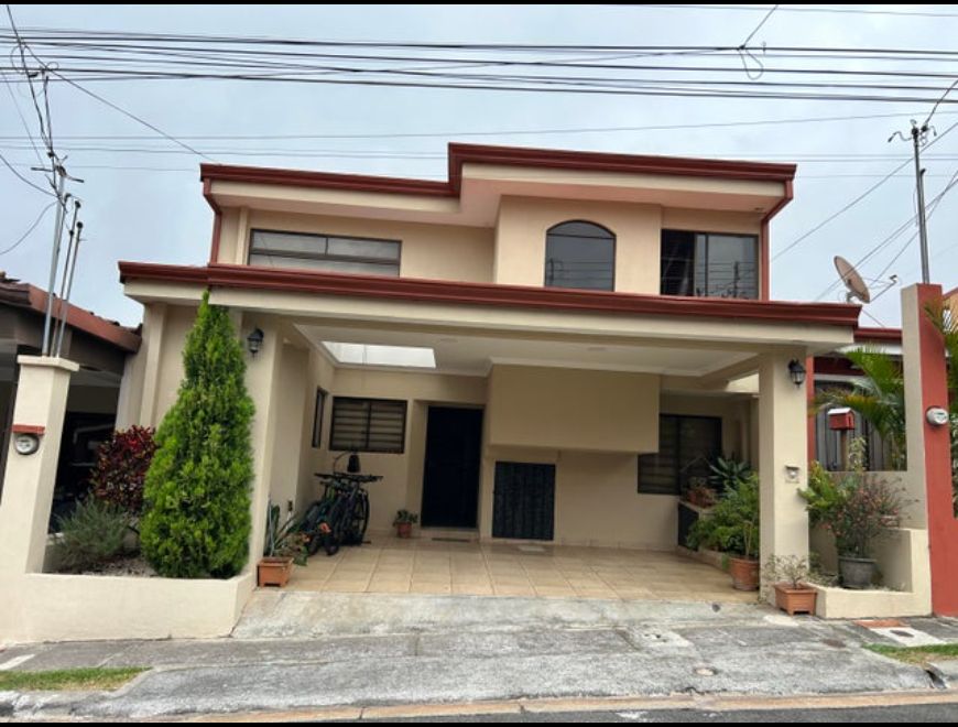 Se vende casa en condominio de Heredia 24-1510 en Heredia (Cantón)
