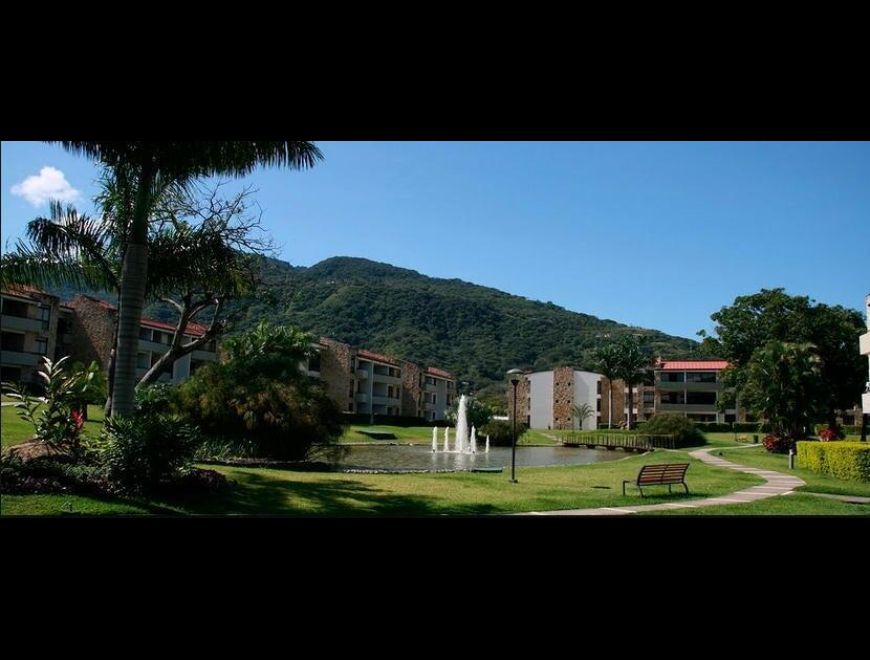 Se alquila apartamento amoblado Rio Oro Santa Ana