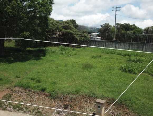 Se vende lote en condominio de Rio Oro 23-3377 en Santa Ana (Cantón)
