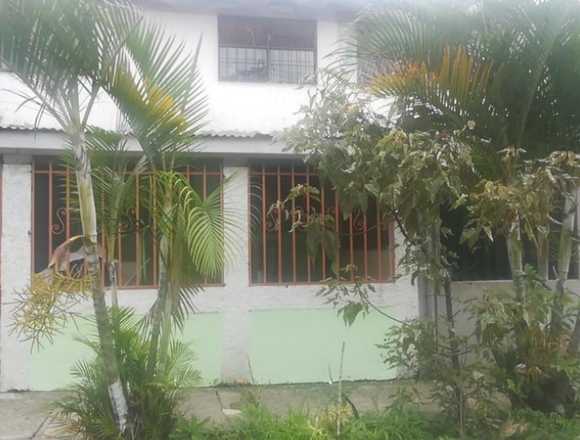 Se vende casa con uso de suelo mixto San José