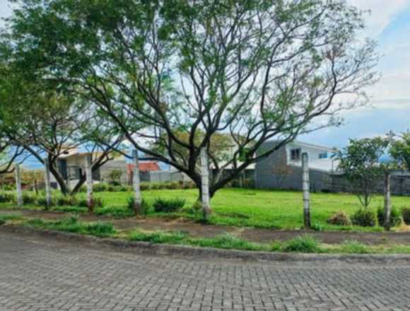 Se vende lote plano de 385m2 en Heredia 24-818 en Barva (Cantón)