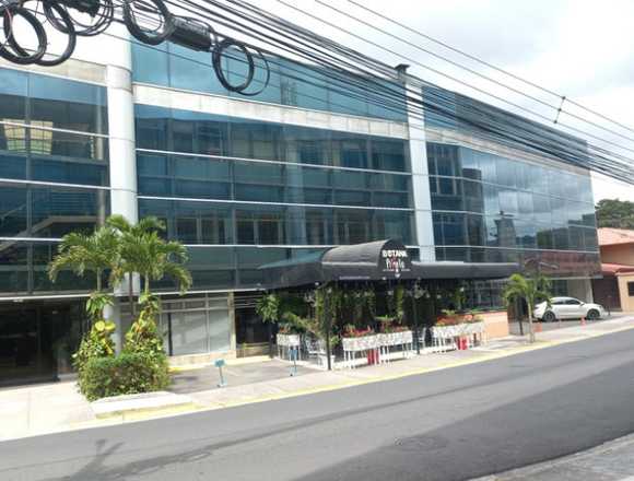 Se alquila local comercial en Sánchez Curridabat en Curridabat (Cantón)
