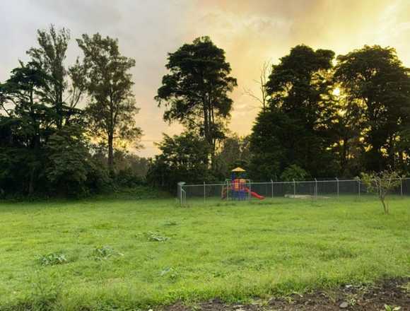 Se vende lote de 1,000m2 en Jesús Heredia 24-1394 en Santa Bárbara (Cantón)