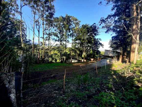 Se vende lote con uso de suelo mixto Heredia25-129