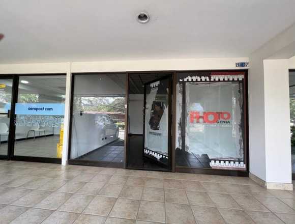 Se vende local de 58m2 en Santa Ana 25-253 en Santa Ana (Cantón)
