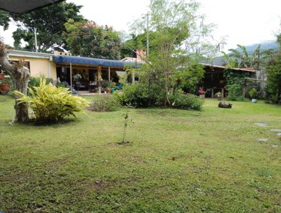 Se vende casa en San Rafael Escazú 25-327 en Escazú (Cantón)