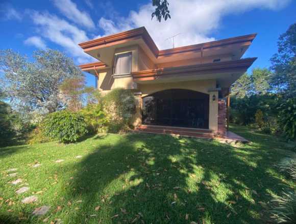 Se vende casa con lote de 5,992m2 Ángeles Heredia en San Rafael (Cantón)