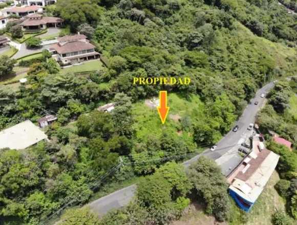 Se vende lote de 1,907m2 en Santa Ana Centro en Santa Ana (Cantón)