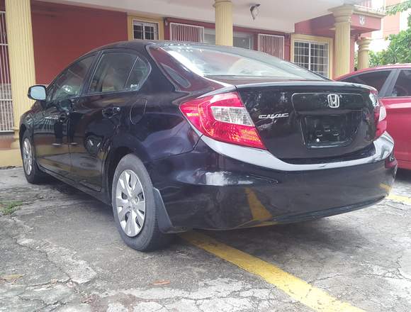 SE VENDE HONDA CIVIC LX 2012 en Puerto Cortés (Municipio)