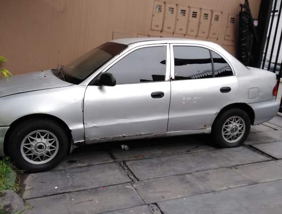 Vendo Auto Hyundai año 1995 en Miraflores (Lima 18) (Distrito)
