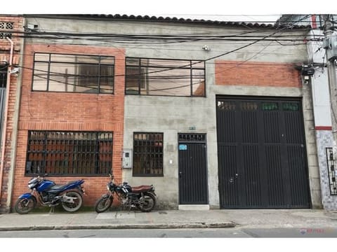 ¡Bodega en el corazón industrial de Bogotá!