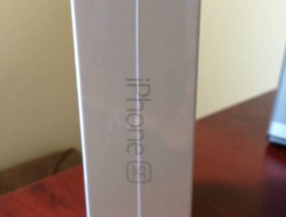 IPhone Apple SE 32 GB en Caicedonia (Municipio)