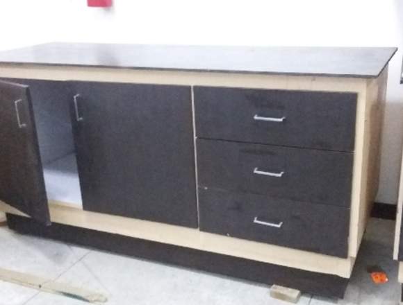 Meson De Mdf (funciona como Isla para cocina) en Libertador (Municipio)