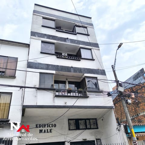 EN VENTA APARTAMENTO EDIFICO MALE CRA 6 CON 28 PEREIRA en Pereira (Municipio)