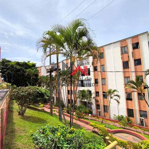 EN VENTA APARTAMENTO PARA REMODELAR TORRES DE SAN MATEO en Pereira (Municipio)