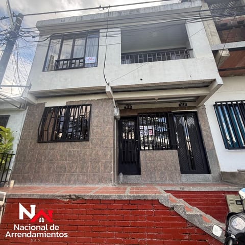 VENTA DE CASA 2 PISOS INDEPENDIENTES PUEBLITO PAISA CUBA en Pereira (Municipio)