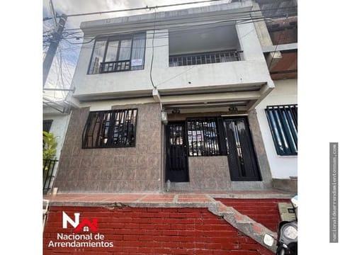 VENTA DE CASA 2 PISOS INDEPENDIENTES PUEBLITO PAISA CUBA