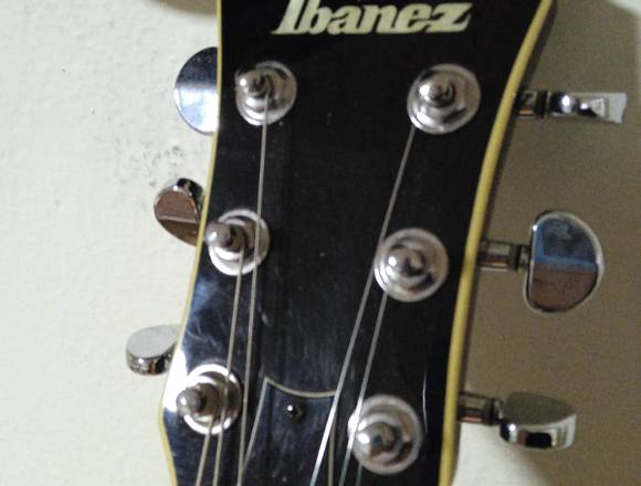 Guitarra Ibanez Color negro en Pedro Aguirre Cerda (Comuna)