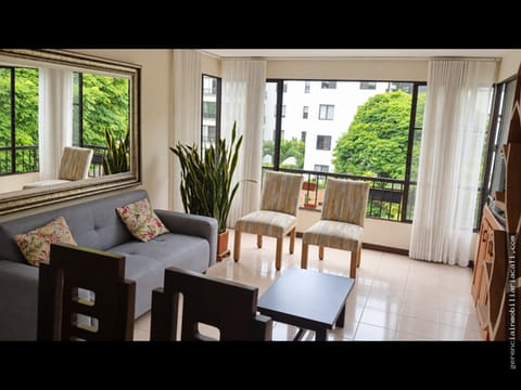 APARTAMENTO EN VENTA – MULTICENTRO – UNIDAD 16 – TERCER PISO