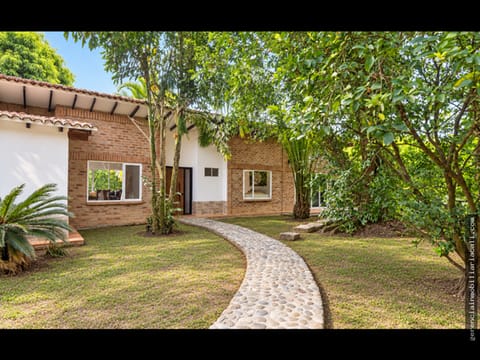 CASA CAMPESTRE - LA MORADA - JAMUNDI