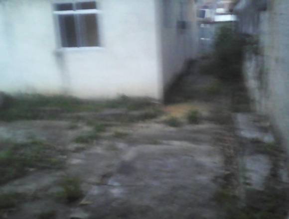 Terreno+casa no RJ/BR, local calmo e valorizado. em Funchal (Concelho)