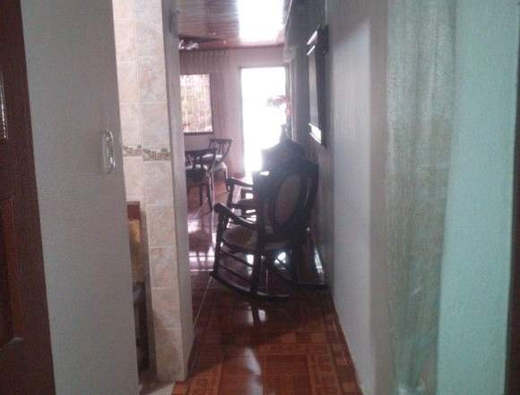 VENDO EXCELENTE CASA Y DOS APTOS DE OPORTUNIDAD en Santa Marta (Municipio)