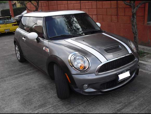 MINI cooper S AUTOMATICO █ CAMBIO POR 4X4 R/CARRO en Ciudad de Guatemala (Municipio)