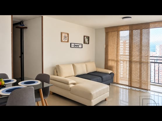 Apartamento amoblado en sabaneta, en avenida principal - con vista