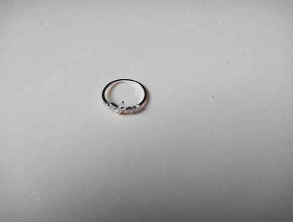 Anillo de plata primera ley 925 en forma mariposa