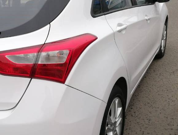 VENDO AUTO HYUNDAI I30 EN EXCELENTES CONDICIONES en La Molina (Lima 12) (Distrito)