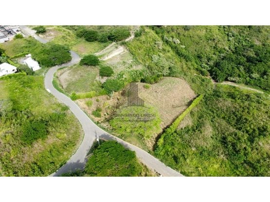VENDO LOTE CAMPESTRE EN PUERTO CALDAS PEREIRA
