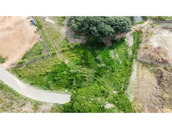 VENDO LOTE EN PUERTO CALDAS PEREIRA