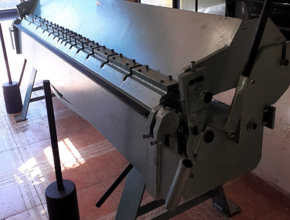 DOBLADORA MANUAL UNIVERSAL MAQUINT 10’ X CAL 14 en Iztapalapa (Municipio)