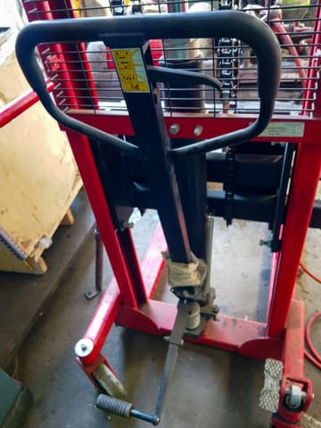 APILADOR 1500 KG