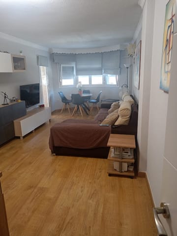 Piso de 3 dormitorios con garaje y piscina zona parque maría luisa