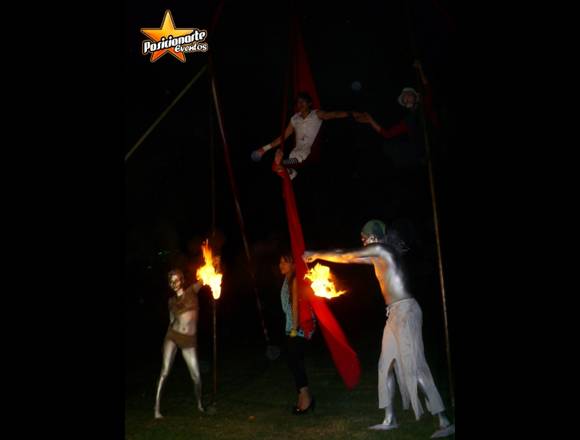 Edecanes, Animadores, Zanqueros /Activaciones