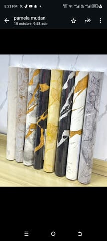 Papel tapiz autoadhesivo con diseño moderno en Santo Domingo Este (Municipio)
