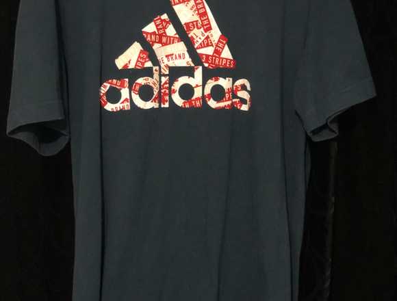 Camiseta Adidas talla M en Sabaneta (Municipio)