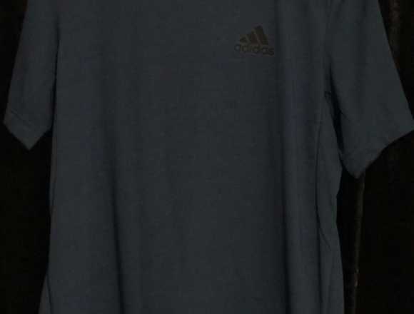 Camiseta Adidas talla S en Sabaneta (Municipio)
